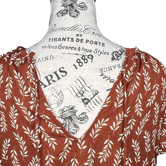 Papermoon LARGE Stitch Fix Front Keyhole Back Tie Short Ruffle Sleeve Blouse - Picture 5 of 10